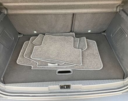 Renault Captur 1.3 Captur GT Line TCe Auto 5dr 61