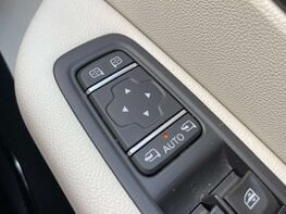 Renault Captur 1.3 Captur GT Line TCe Auto 5dr 53