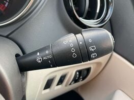 Renault Captur 1.3 Captur GT Line TCe Auto 5dr 51