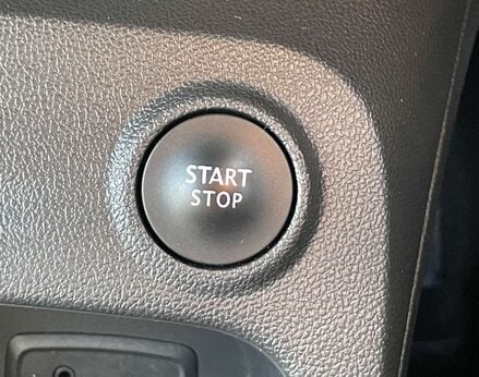 Renault Captur 1.3 Captur GT Line TCe Auto 5dr 46