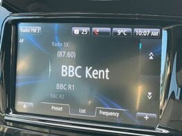 Renault Captur 1.3 Captur GT Line TCe Auto 5dr 32