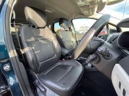 Renault Captur 1.3 Captur GT Line TCe Auto 5dr 55