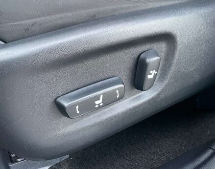 Lexus NX 2.5 NX 300h F Sport CVT 4WD 5dr 64