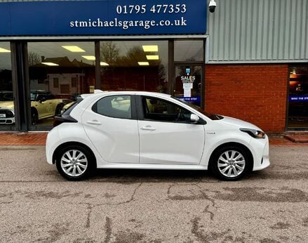 Toyota Yaris 1.5 Yaris Icon HEV CVT 5dr 10