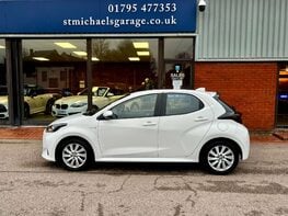 Toyota Yaris 1.5 Yaris Icon HEV CVT 5dr 11