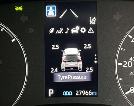 Toyota Yaris 1.5 Yaris Icon HEV CVT 5dr 23