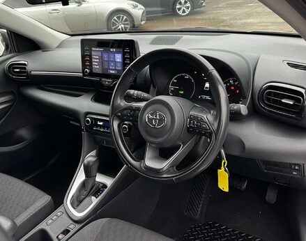 Toyota Yaris 1.5 Yaris Icon HEV CVT 5dr 18