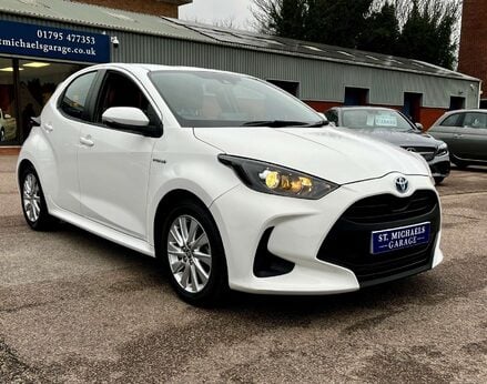 Toyota Yaris 1.5 Yaris Icon HEV CVT 5dr 4