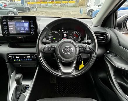 Toyota Yaris 1.5 Yaris Icon HEV CVT 5dr 19