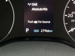 Toyota Yaris 1.5 Yaris Icon HEV CVT 5dr 33