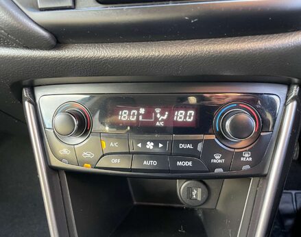 Suzuki SX4 S-Cross 1.4 SX4 S-Cross Motion Boosterjet MHEV 5dr 38