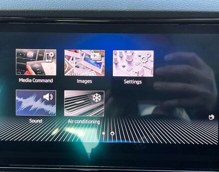 Skoda Karoq 1.5 Karoq Edition TSi Semi-Auto 5dr 35