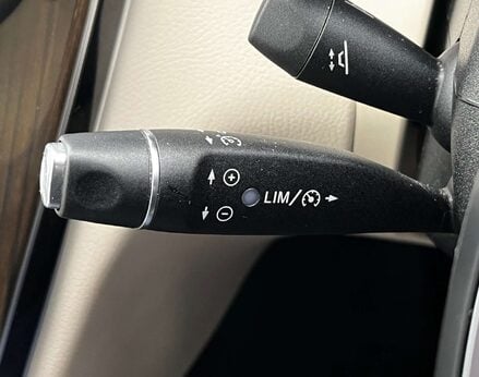 Mercedes-Benz C Class 2.1 C220 Sport Premium Bluetec Auto 4dr 64