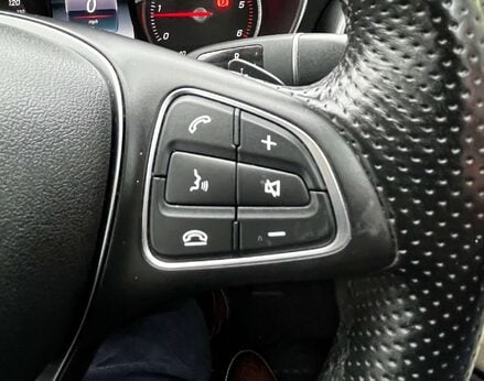 Mercedes-Benz C Class 2.1 C220 Sport Premium Bluetec Auto 4dr 59