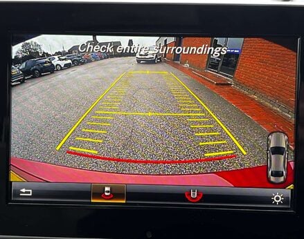 Mercedes-Benz C Class 2.1 C220 Sport Premium Bluetec Auto 4dr 33