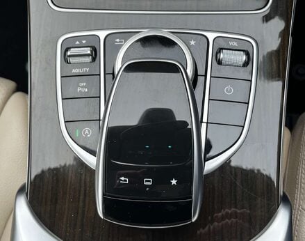 Mercedes-Benz C Class 2.1 C220 Sport Premium Bluetec Auto 4dr 55