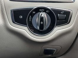 Mercedes-Benz C Class 2.1 C220 Sport Premium Bluetec Auto 4dr 66