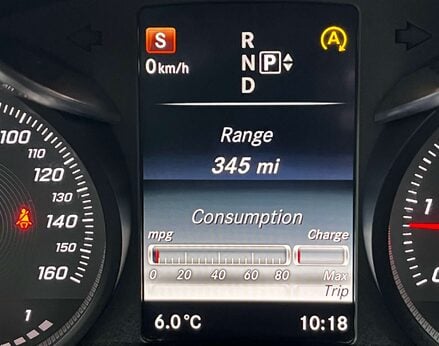 Mercedes-Benz C Class 2.1 C220 Sport Premium Bluetec Auto 4dr 24