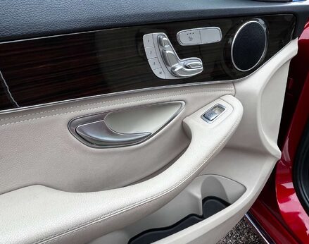 Mercedes-Benz C Class 2.1 C220 Sport Premium Bluetec Auto 4dr 74