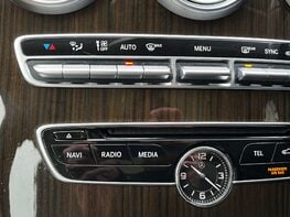 Mercedes-Benz C Class 2.1 C220 Sport Premium Bluetec Auto 4dr 52