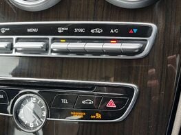 Mercedes-Benz C Class 2.1 C220 Sport Premium Bluetec Auto 4dr 53