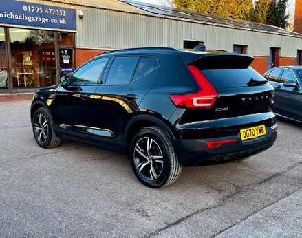 Volvo XC40 1.5 XC40 R-Design T3 5dr 9