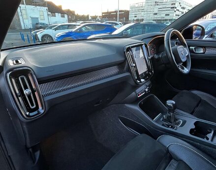 Volvo XC40 1.5 XC40 R-Design T3 5dr 17