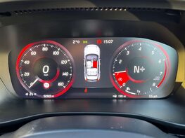 Volvo XC40 1.5 XC40 R-Design T3 5dr 21