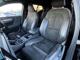 Volvo XC40 1.5 XC40 R-Design T3 5dr 55