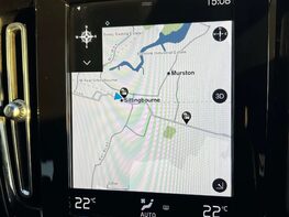 Volvo XC40 1.5 XC40 R-Design T3 5dr 26