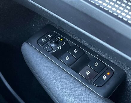 Volvo XC40 1.5 XC40 R-Design T3 5dr 52