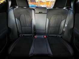 Volvo XC40 1.5 XC40 R-Design T3 5dr 56