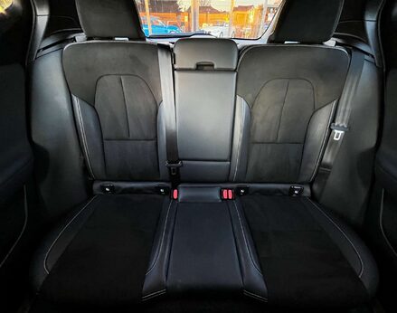 Volvo XC40 1.5 XC40 R-Design T3 5dr 56