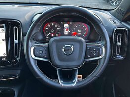 Volvo XC40 1.5 XC40 R-Design T3 5dr 20