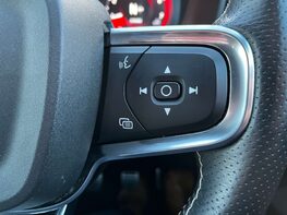 Volvo XC40 1.5 XC40 R-Design T3 5dr 48