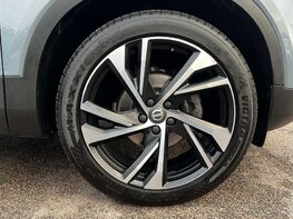 Volvo XC40 1.5 XC40 R-Design Pro T3 Auto 5dr 15