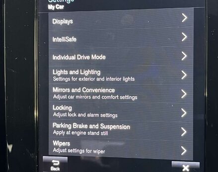 Volvo XC40 1.5 XC40 R-Design Pro T3 Auto 5dr 44