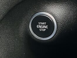 Volvo XC40 1.5 XC40 R-Design Pro T3 Auto 5dr 51