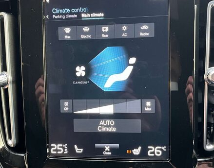 Volvo XC40 1.5 XC40 R-Design Pro T3 Auto 5dr 31