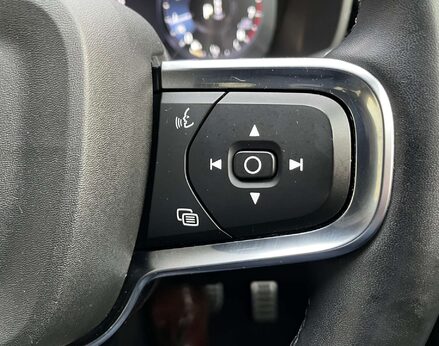 Volvo XC40 1.5 XC40 R-Design Pro T3 Auto 5dr 53