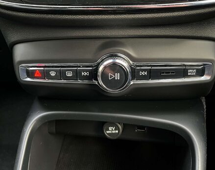 Volvo XC40 1.5 XC40 R-Design Pro T3 Auto 5dr 47