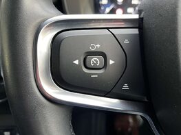 Volvo XC40 1.5 XC40 R-Design Pro T3 Auto 5dr 52