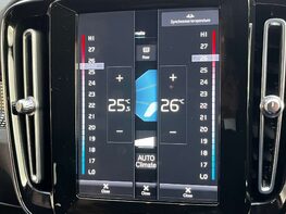 Volvo XC40 1.5 XC40 R-Design Pro T3 Auto 5dr 32