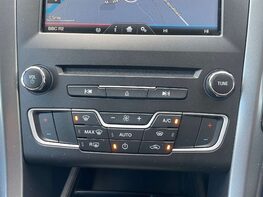 Ford Mondeo 2.0 Mondeo Titanium TDCI 5dr 39