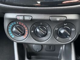 Vauxhall Corsa 1.4 Corsa Energy 5dr 34