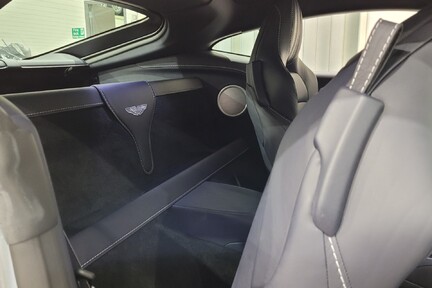 Aston Martin Vantage V8 Sportshift II 16