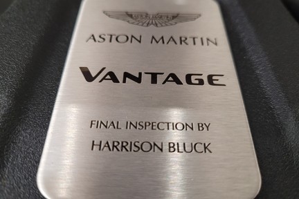 Aston Martin Vantage V8 Sportshift II 28