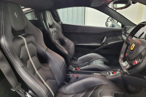 Ferrari 458 ITALIA DCT 14