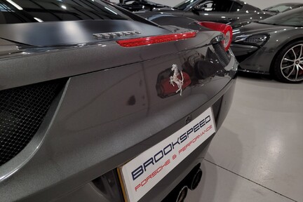 Ferrari 458 ITALIA DCT 23