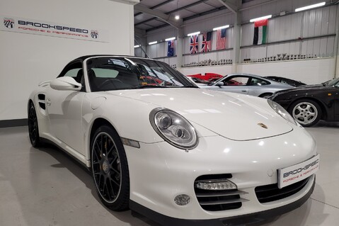 Porsche 911 TURBO S PDK 6